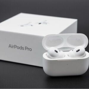 Apple AirPods Pro with Charging Case - White